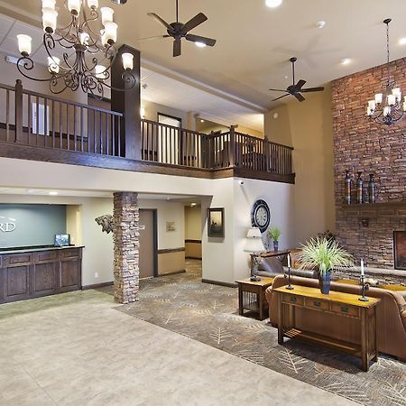 Hotel The Watford Watford City Zewnętrze zdjęcie